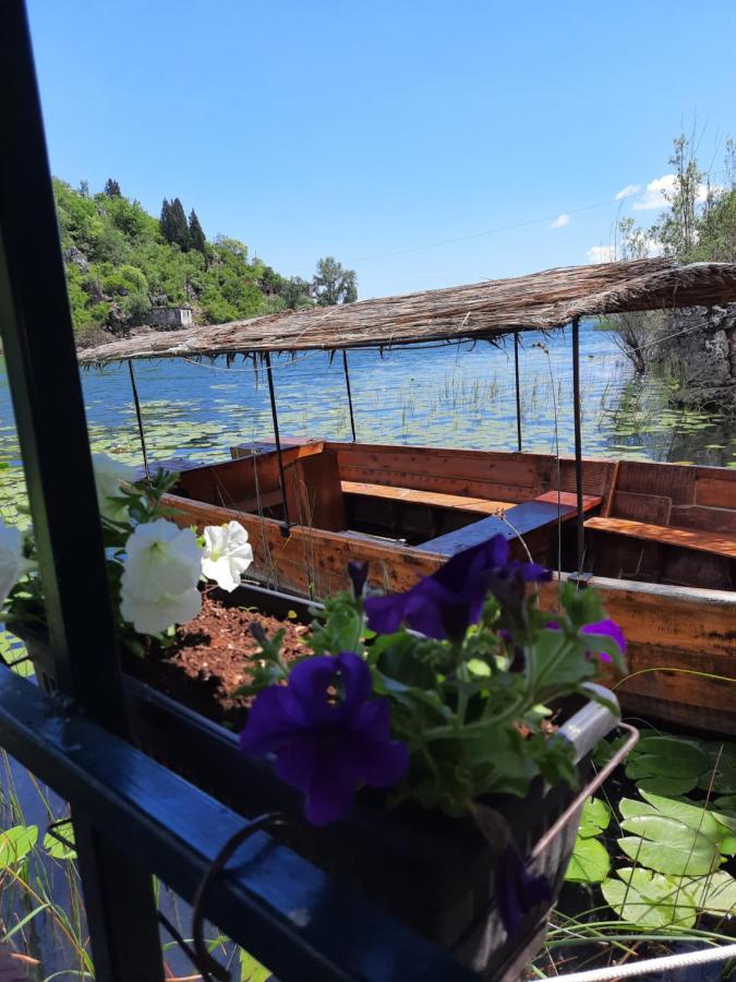Mali Raj Apartmani Cetinje Luaran gambar