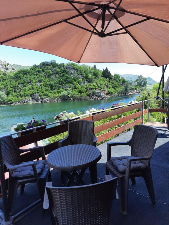 Mali Raj Apartmani Cetinje Luaran gambar