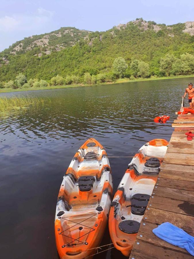 Mali Raj Apartmani Cetinje Luaran gambar