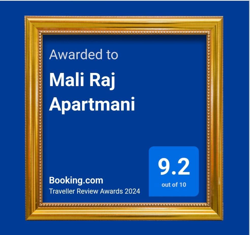 Mali Raj Apartmani Cetinje Luaran gambar